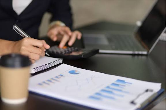 Why Communication Skills Are the Hidden Key to Global Accounting Careers